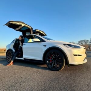 Ryo　 Instagram - TESLA ModelXを購入しました(3年前)